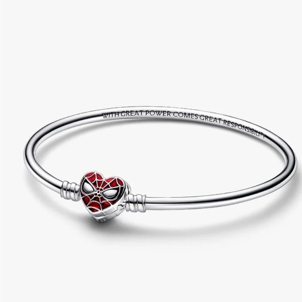 Pandora Moments Marvel Spider-Man Mask Clasp Bangle